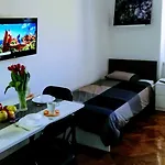 Apartman Pula-center And *