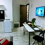 Pula-center And Apartman *
