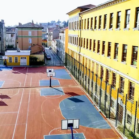 아파트 Pula-center And