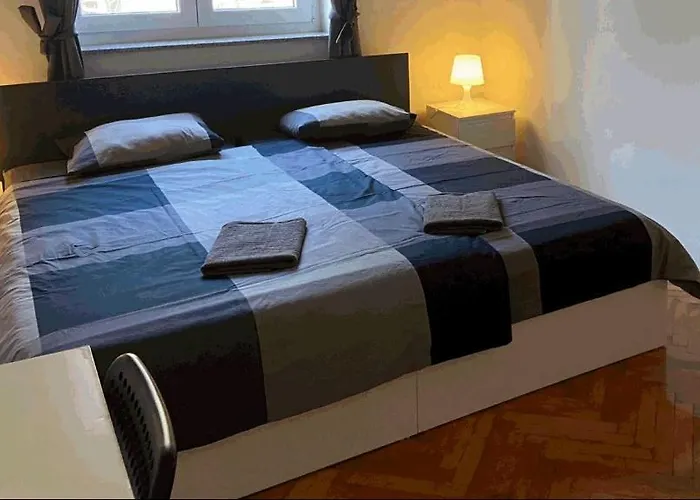 Pula-center And 아파트 *