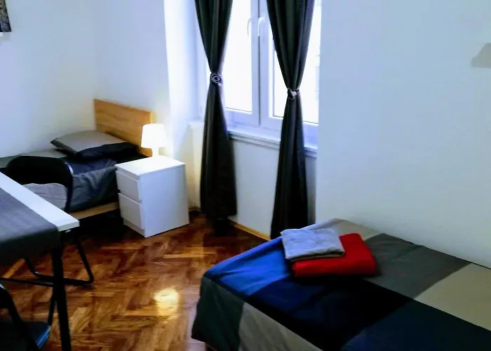 아파트 Pula-center And 풀라