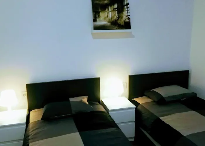 Pula-center And * 풀라