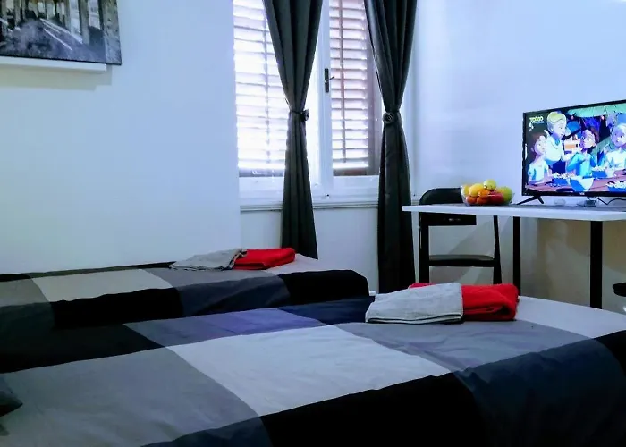 아파트 Pula-center And *