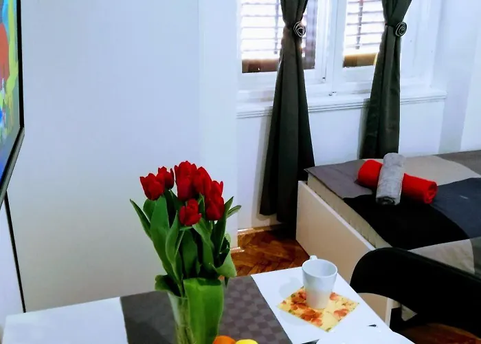 아파트 Pula-center And *