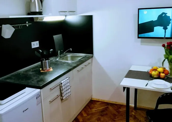 Pula-center And * 풀라