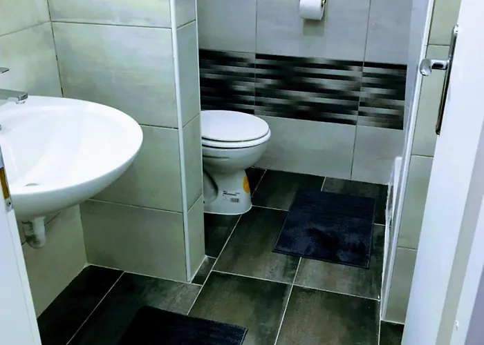 아파트 Pula-center And *