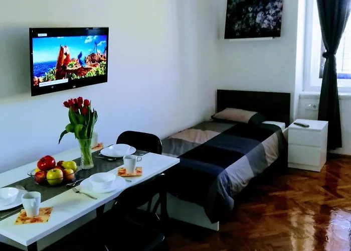 아파트 Pula-center And *