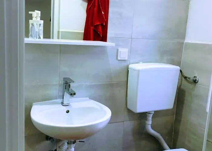 아파트 Pula-center And *