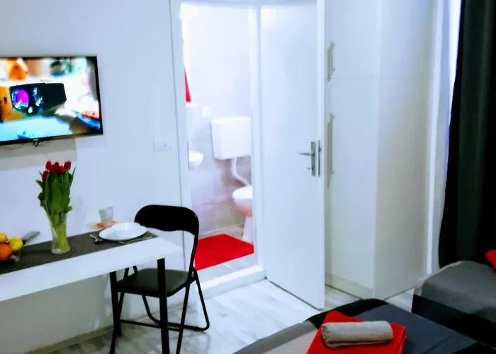 Pula-center And 풀라