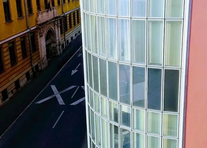 Pula-center And * 풀라