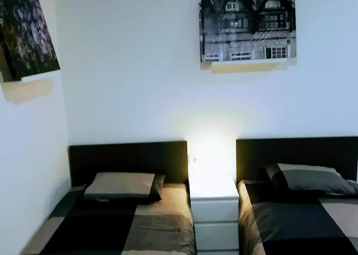 Pula-center And * 풀라